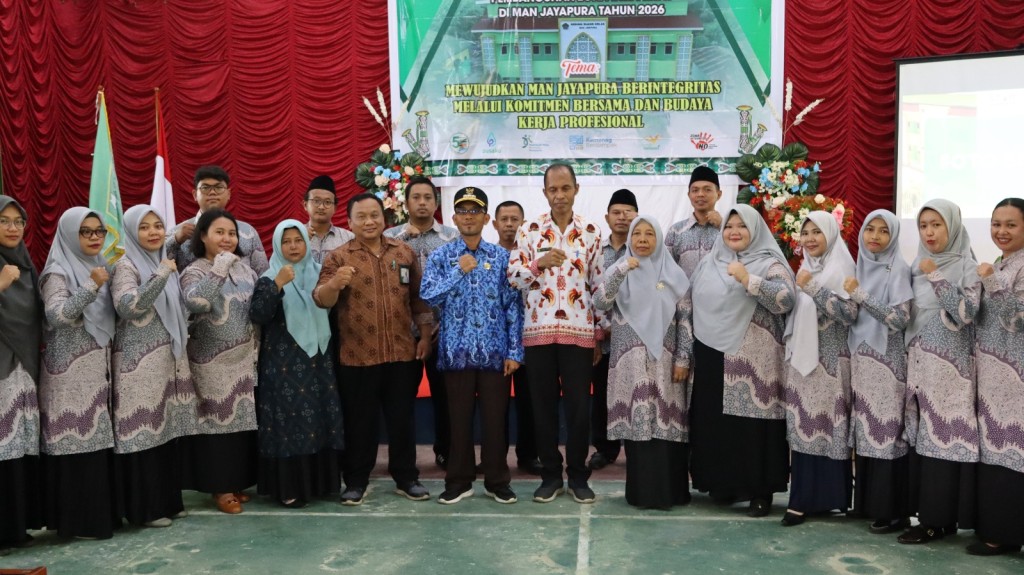 Sosialisasi dan Penandatangan Komitmen bersama Pelaksanaan Pembanguan Zona Integritas di MAN Jayapura Tahun 2026