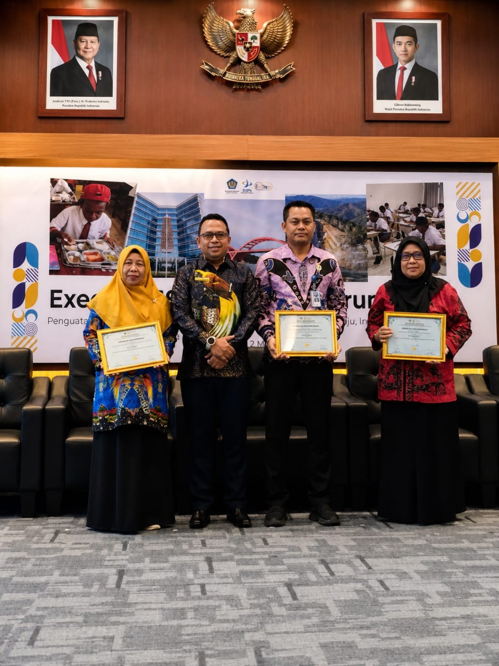 MADRASAH ALIYAH NEGERI (MAN) JAYAPURA RAIH PENGHARGAAN PERINGKAT I REKONSILIASI LAPORAN KEUANGAN TAHUN 2025